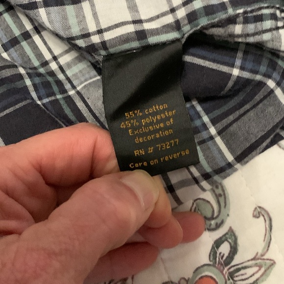 Men’s short sleeved Helix Black plaid shirt. - Picture 8 of 9